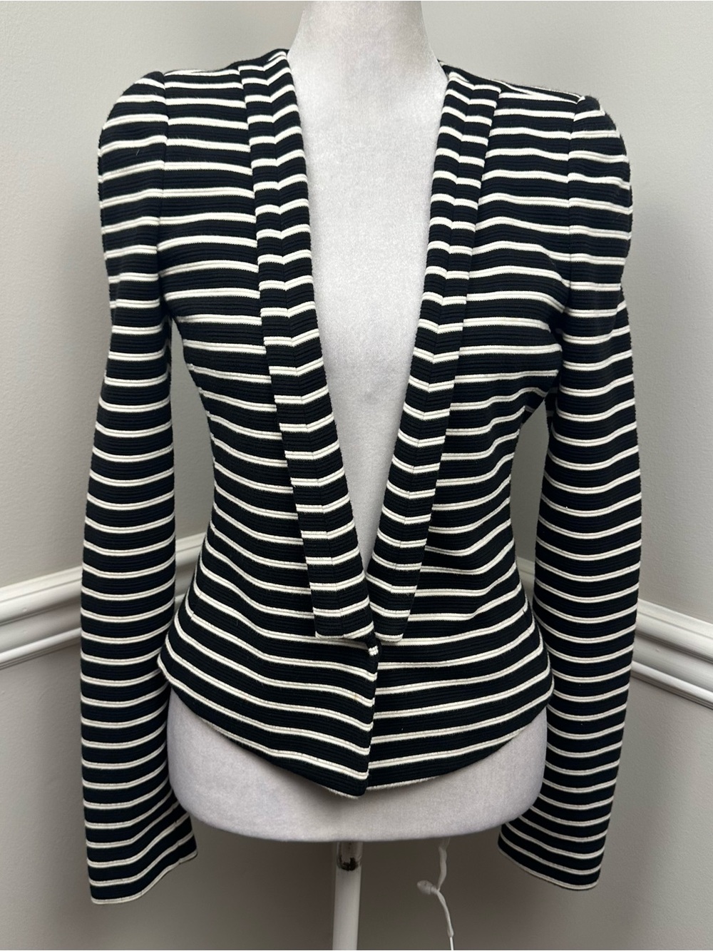 BCBGMaxAzria Black and White Striped Single Button Blazer XS